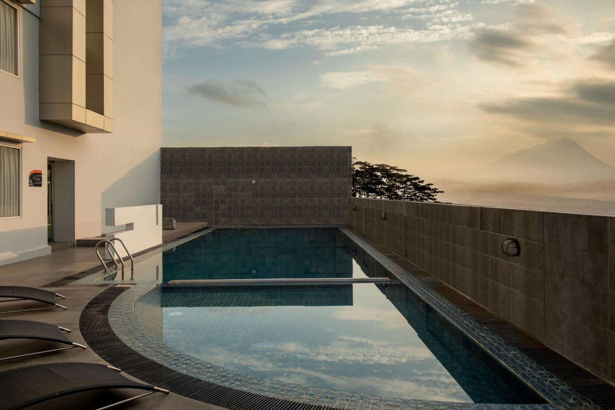 Atria Hotel Magelang Dış mekan fotoğraf